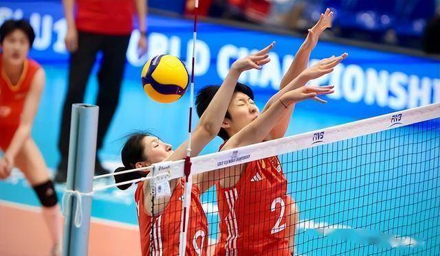 Ning焦点对战，莱万多夫斯基与30激战G2分钟，战术调整胜负难料！-九游平台